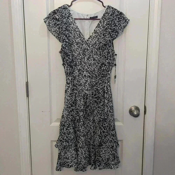 Tommy Hilfiger Floral-Print Flutter-Sleeve Ruffled Dress - Picture 2 of 7